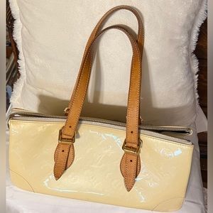 Authentic Louis Vuitton Rosewood Ave Perle (Monogram Embossed Vernis)